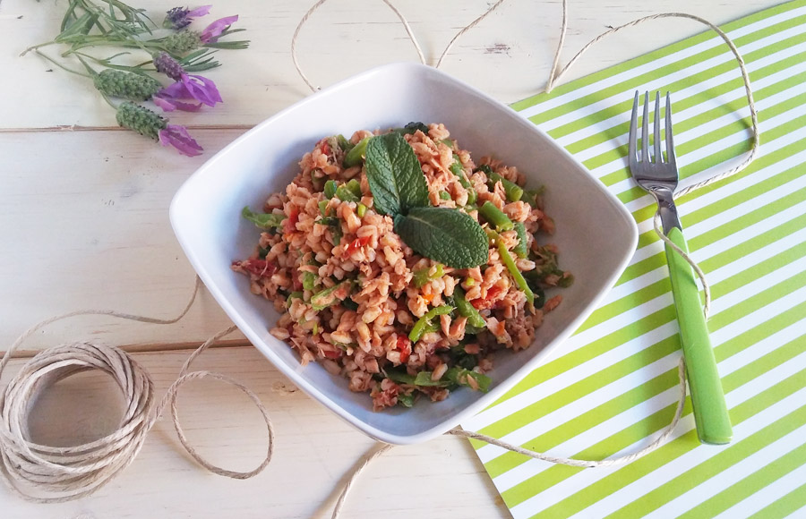 insalata-farro-tonno-fagiolini-pomodori-secchi