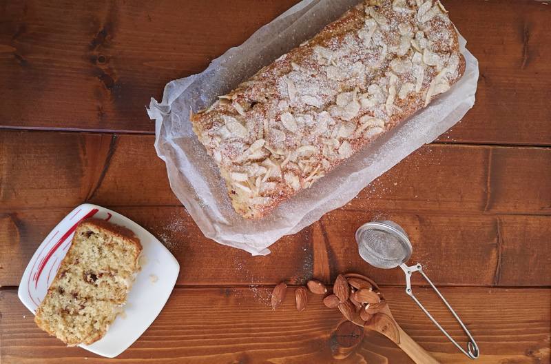 plumcake-cocco-mandorle